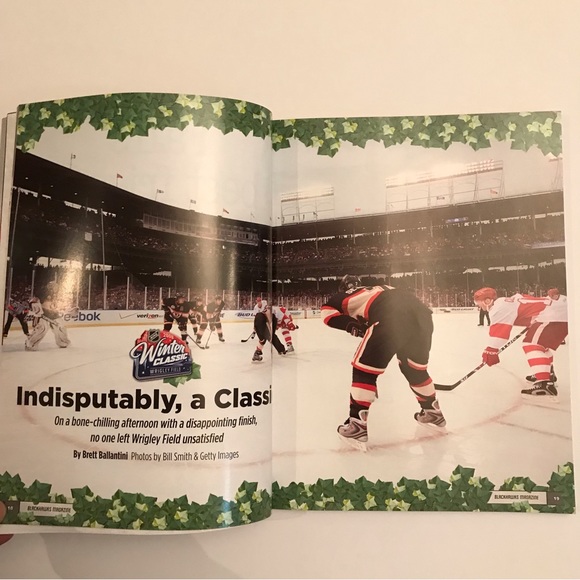 Chicago Blackhawks Official Game Program Magazine Winter Classic Behind Scenes - Picture 4 of 16